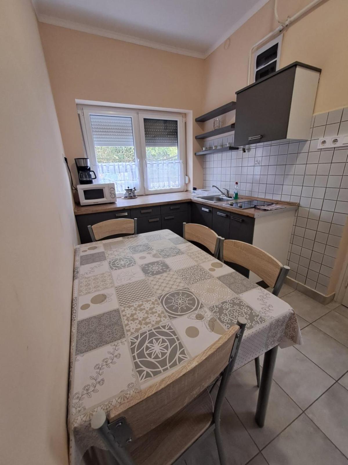 Bed and Breakfast Berta Panzio Hajdúszoboszló Pokój zdjęcie